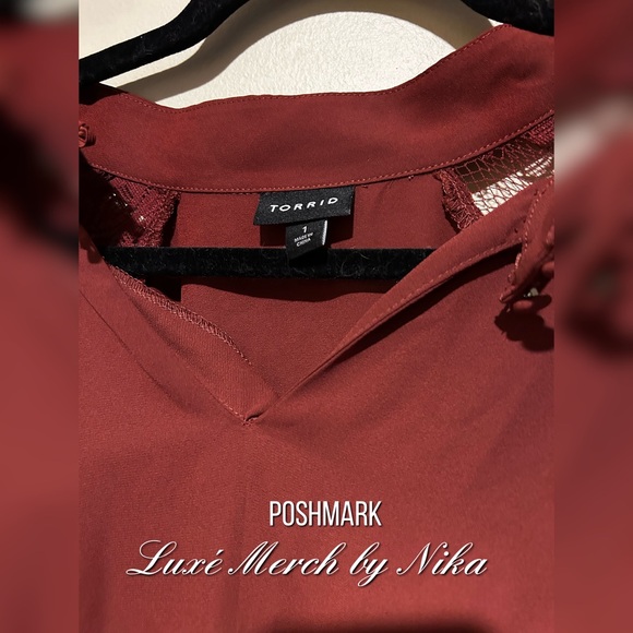 Torrid Lace Burgundy Blouse Size 1 - Picture 3 of 4